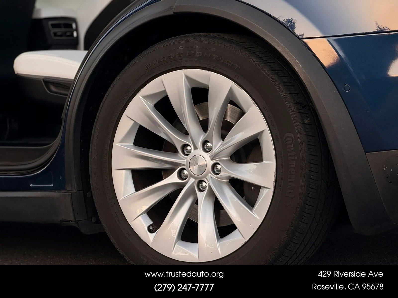 Used 2017 Tesla Model X 75D image 19