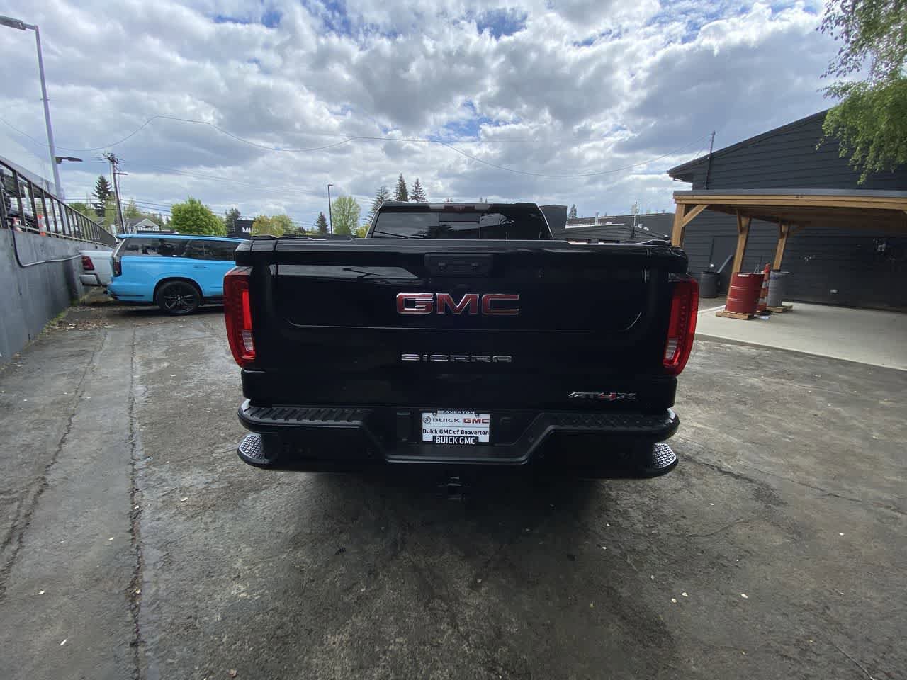 Used 2022 GMC Sierra 1500 AT4X AWD/4WD image 5