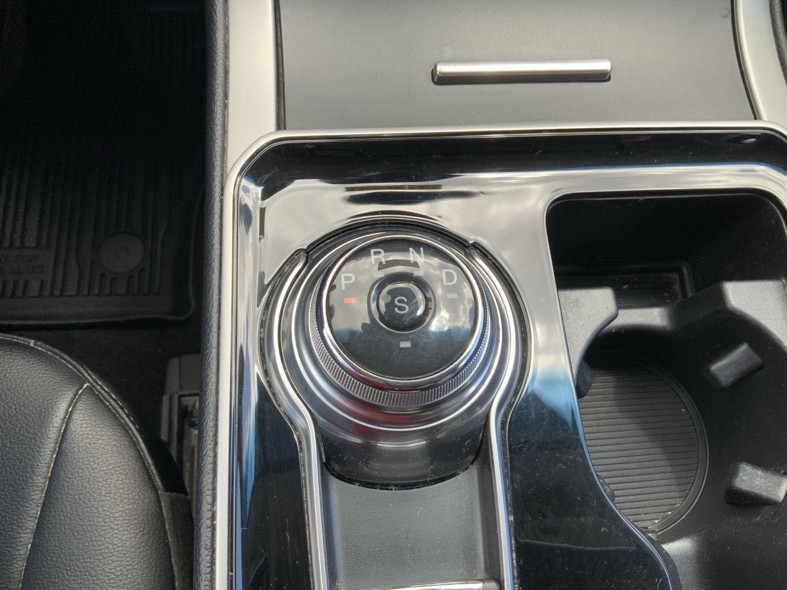 Used 2019 Ford Edge SEL w/ Equipment Group 201A AWD/4WD image 47