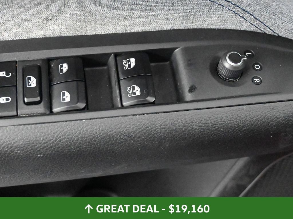 Used 2024 Jeep Compass Latitude image 26