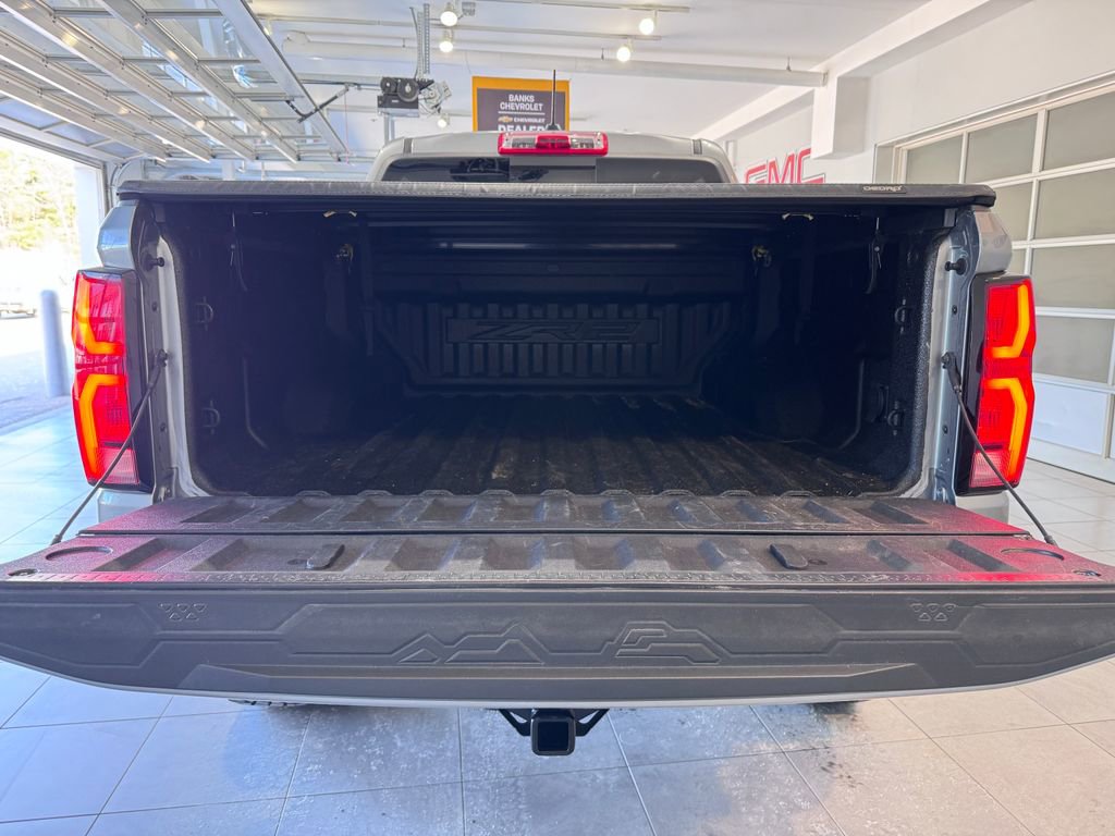 Certified 2024 Chevrolet Colorado ZR2 w/ Safety Package AWD/4WD image 7