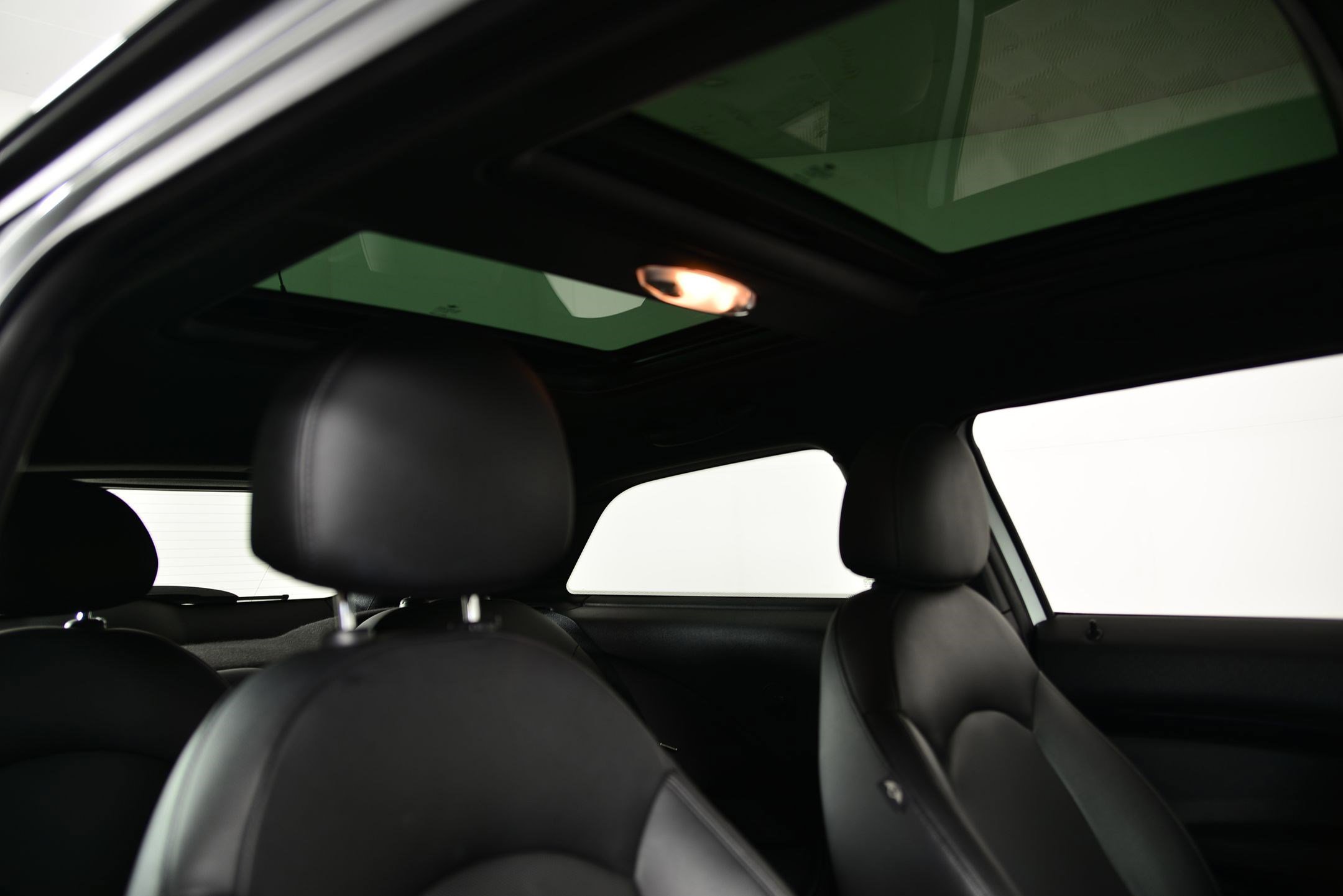 Used 2014 MINI Cooper Paceman S image 11