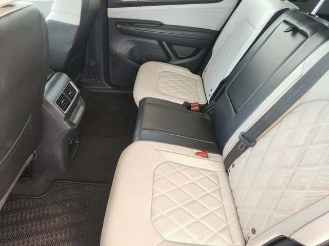 Used 2024 Volkswagen Atlas Cross Sport SEL Premium R-Line AWD/4WD image 30