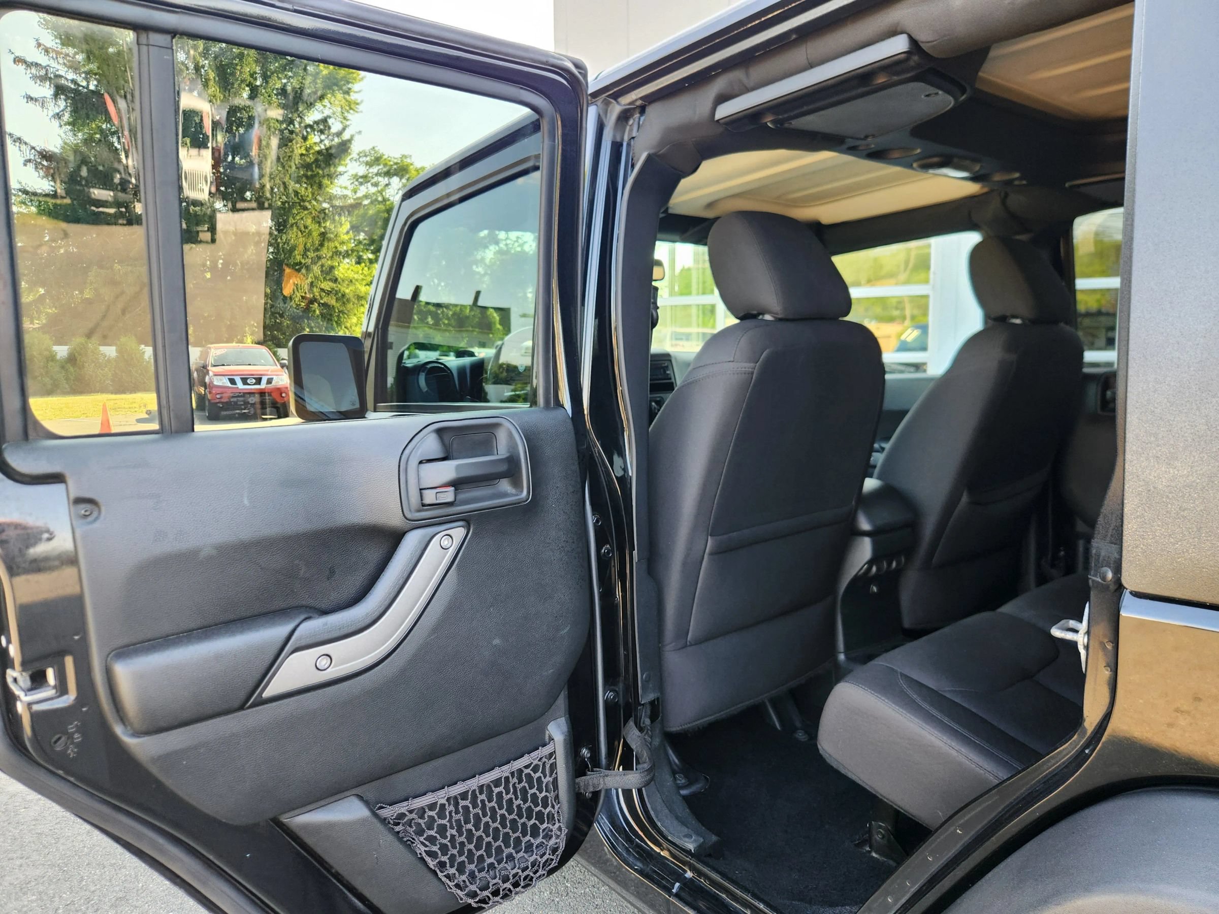 Used 2017 Jeep Wrangler Unlimited Sport w/ Quick Order Package 24S AWD/4WD image 33
