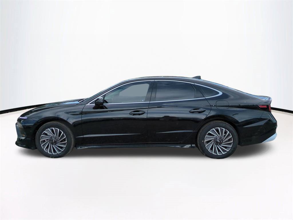 New 2025 Hyundai Sonata Limited image 8