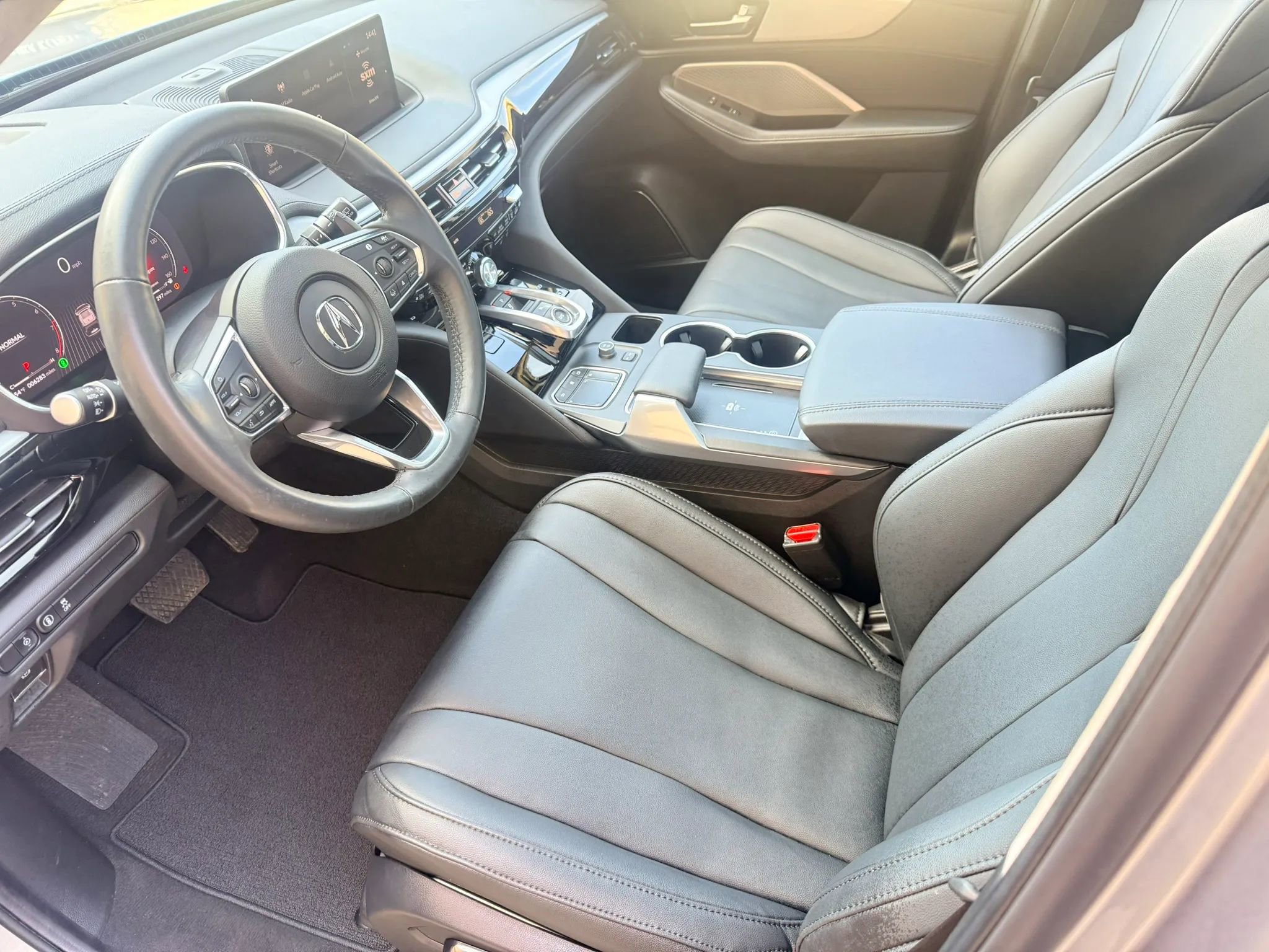 Used 2024 Acura MDX SH-AWD image 18