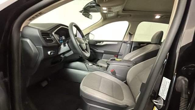 Used 2020 Ford Escape SE FWD image 10