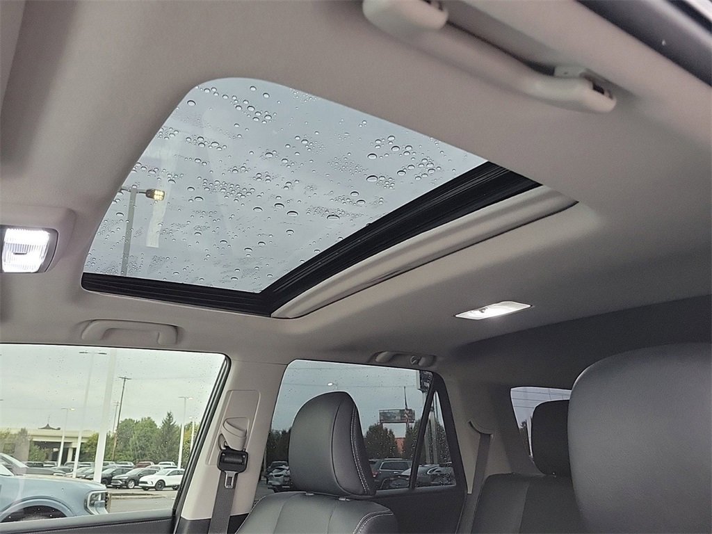 Used 2023 Toyota 4Runner Limited image 30