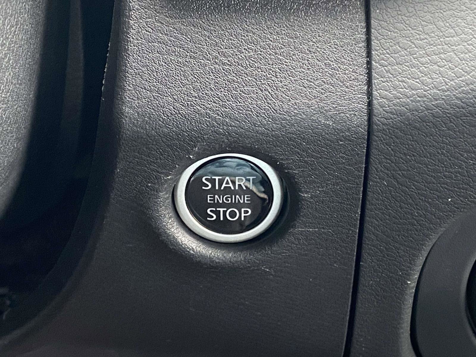 Used 2024 Nissan Frontier SL image 26