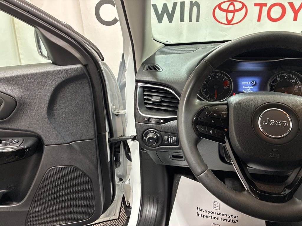 Used 2023 Jeep Cherokee Altitude Lux AWD/4WD image 26