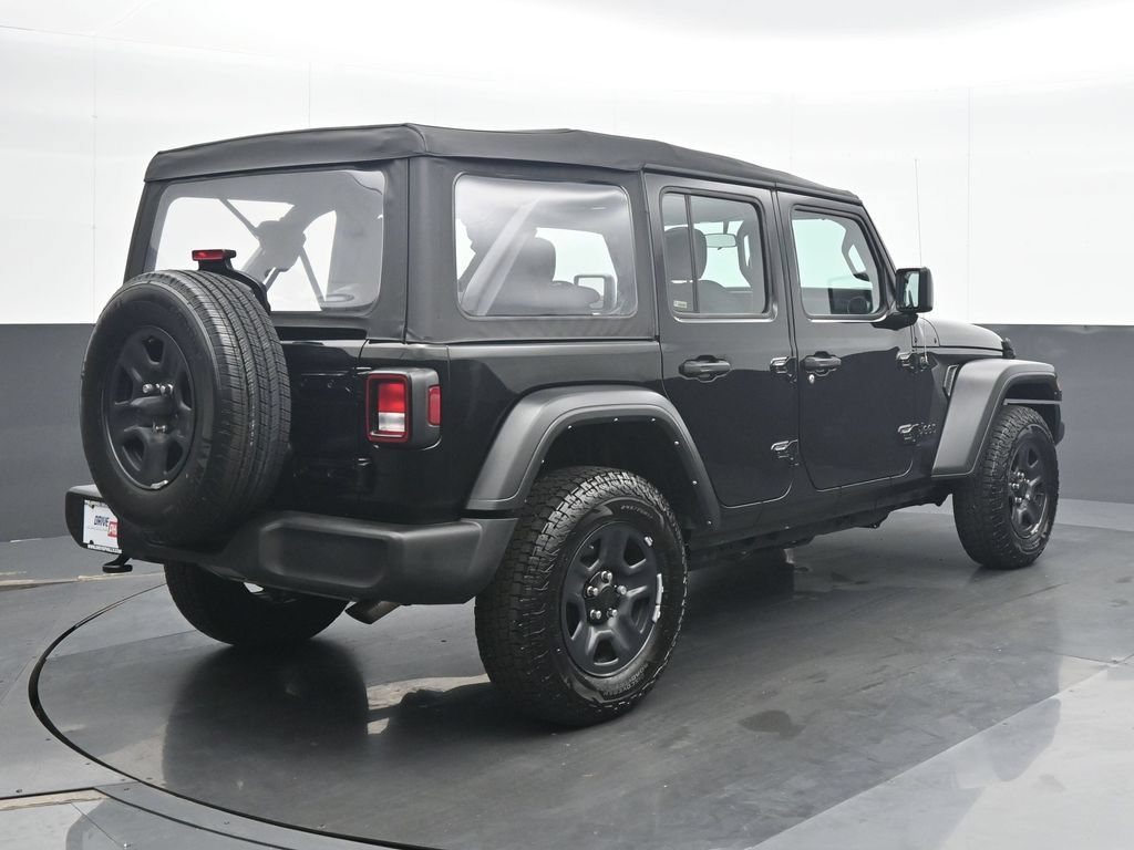 Used 2022 Jeep Wrangler Unlimited Sport AWD/4WD image 6
