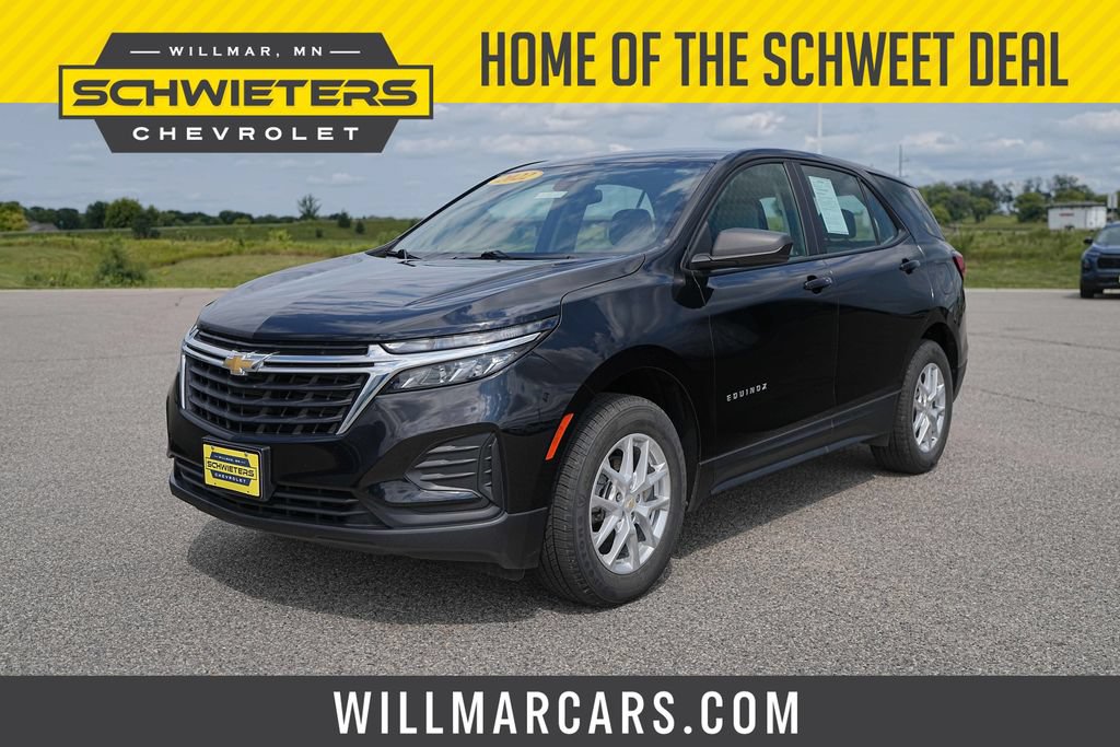 Used 2022 Chevrolet Equinox LS AWD/4WD image 1