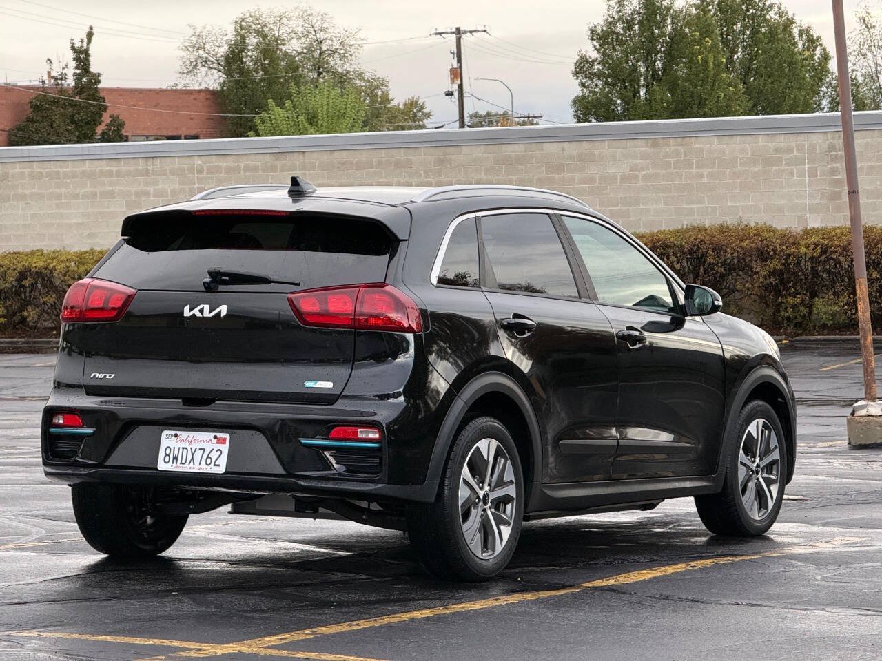 Used 2022 Kia Niro EX FWD image 5