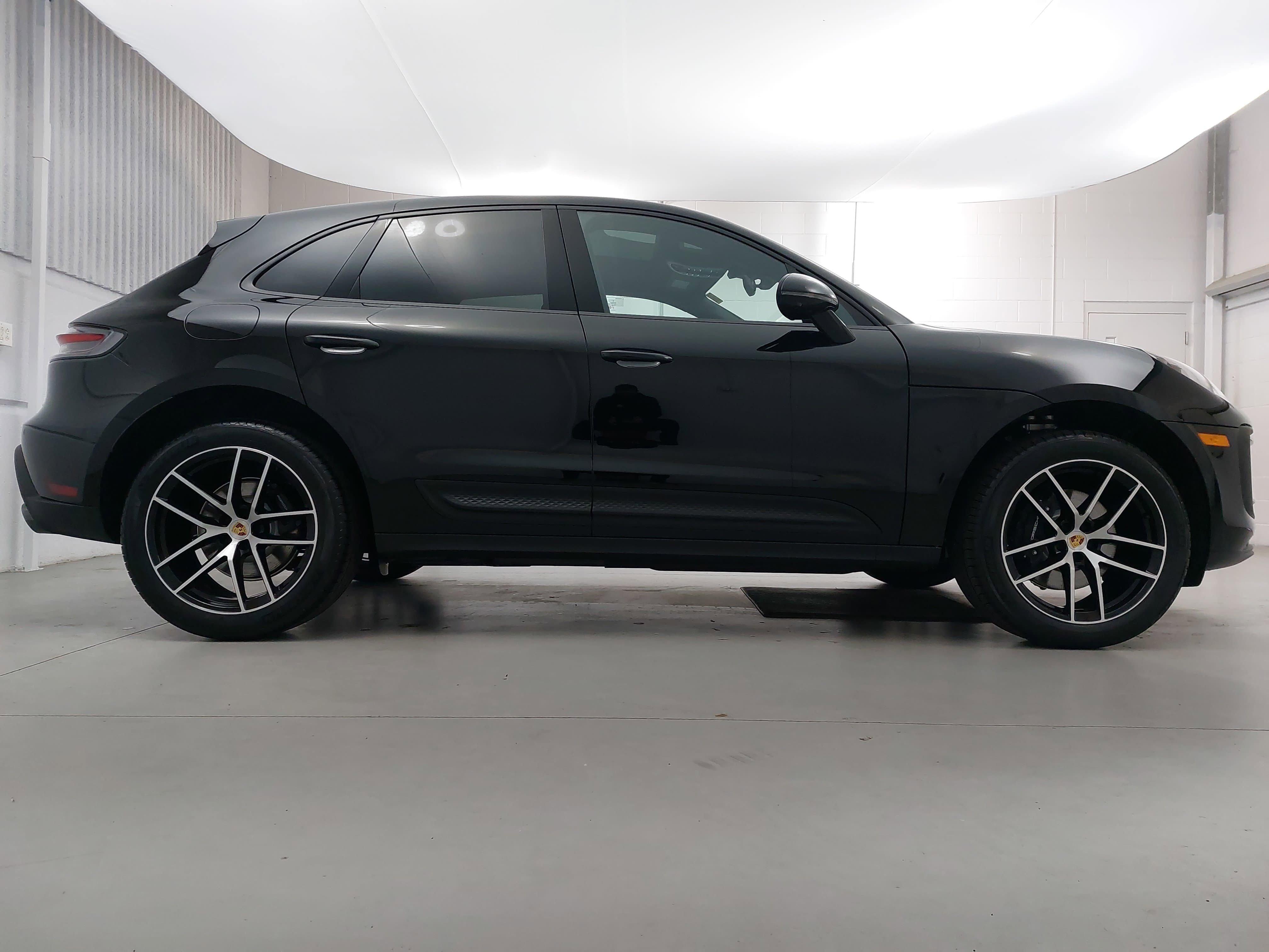 New 2026 Porsche Macan AWD/4WD image 8