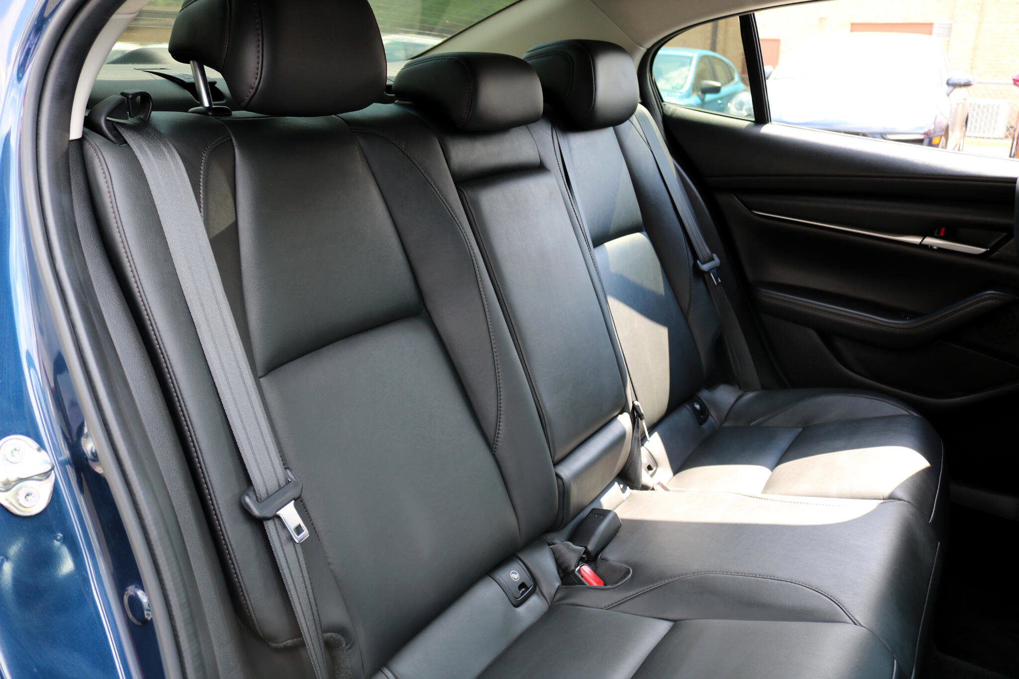 Used 2021 MAZDA MAZDA3 s image 37