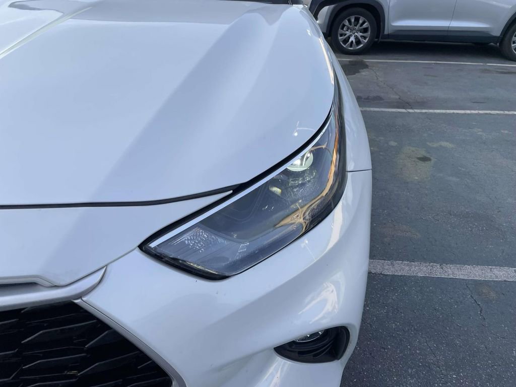 Used 2024 Toyota Highlander LE image 13