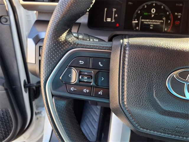 Used 2025 Toyota 4Runner SR5 image 17