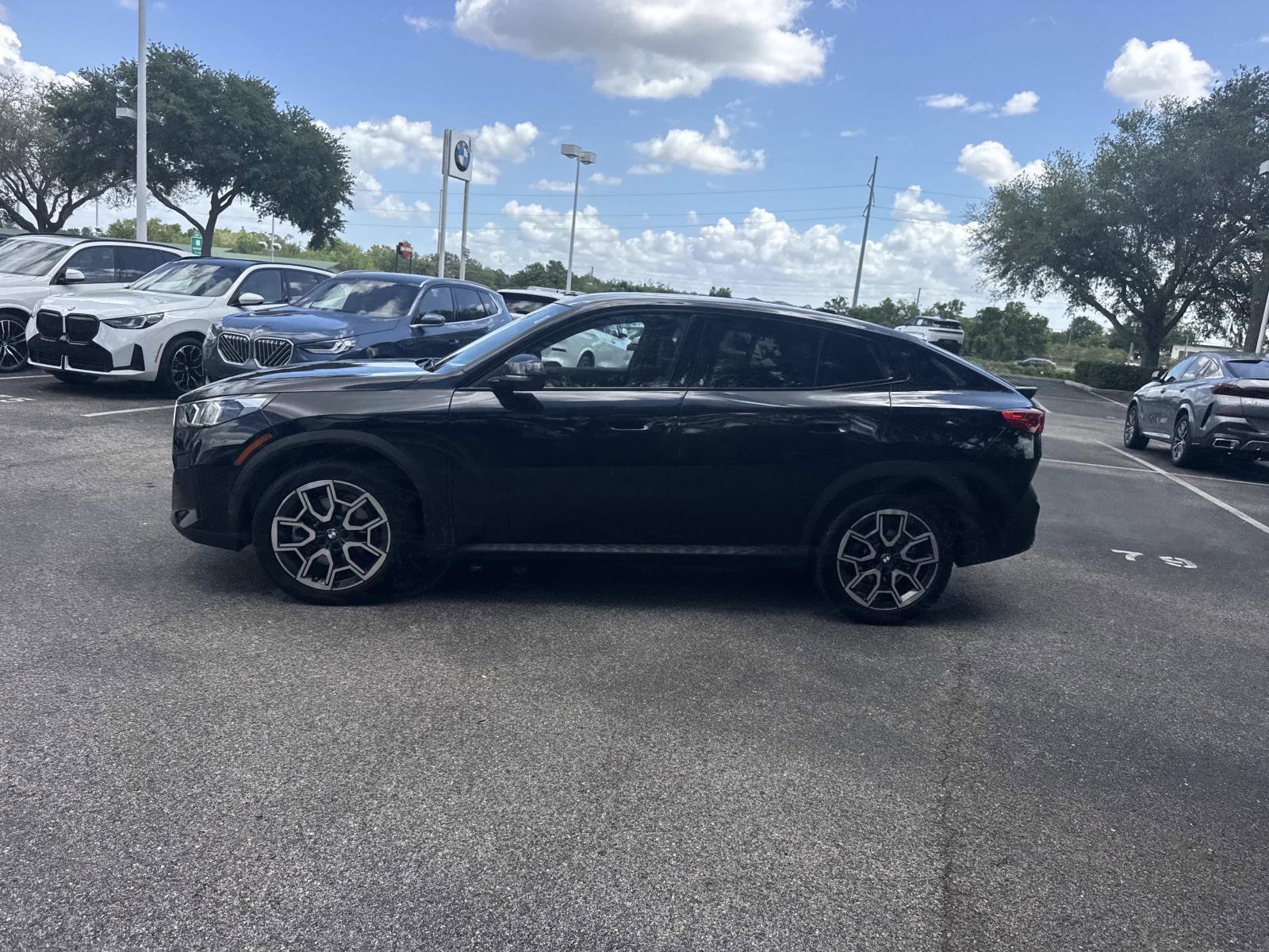 Used 2025 BMW X2 xDrive28i w/ Convenience Package image 6