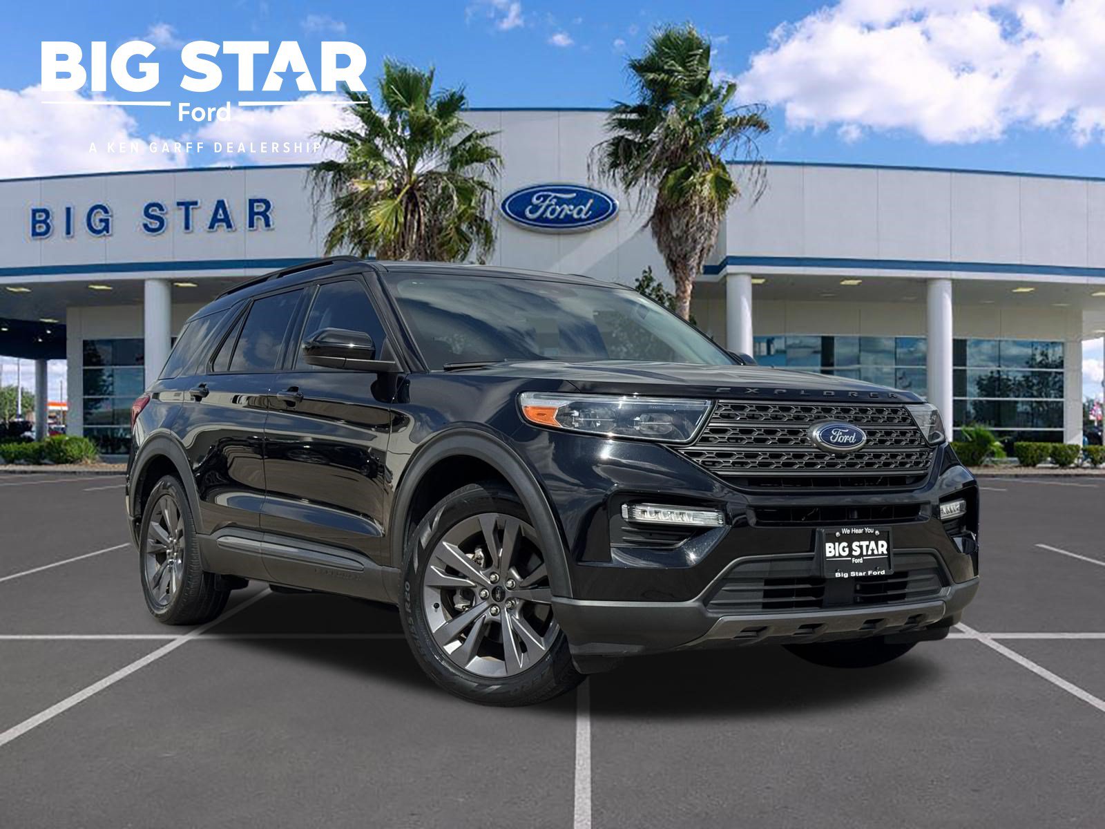 Used 2023 Ford Explorer XLT w/ Equipment Group 202A RWD image 1