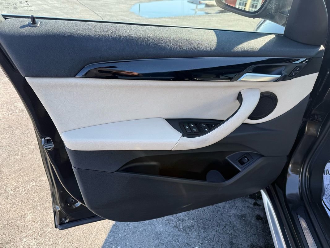 Used 2020 BMW X1 xDrive28i w/ Premium Package image 19