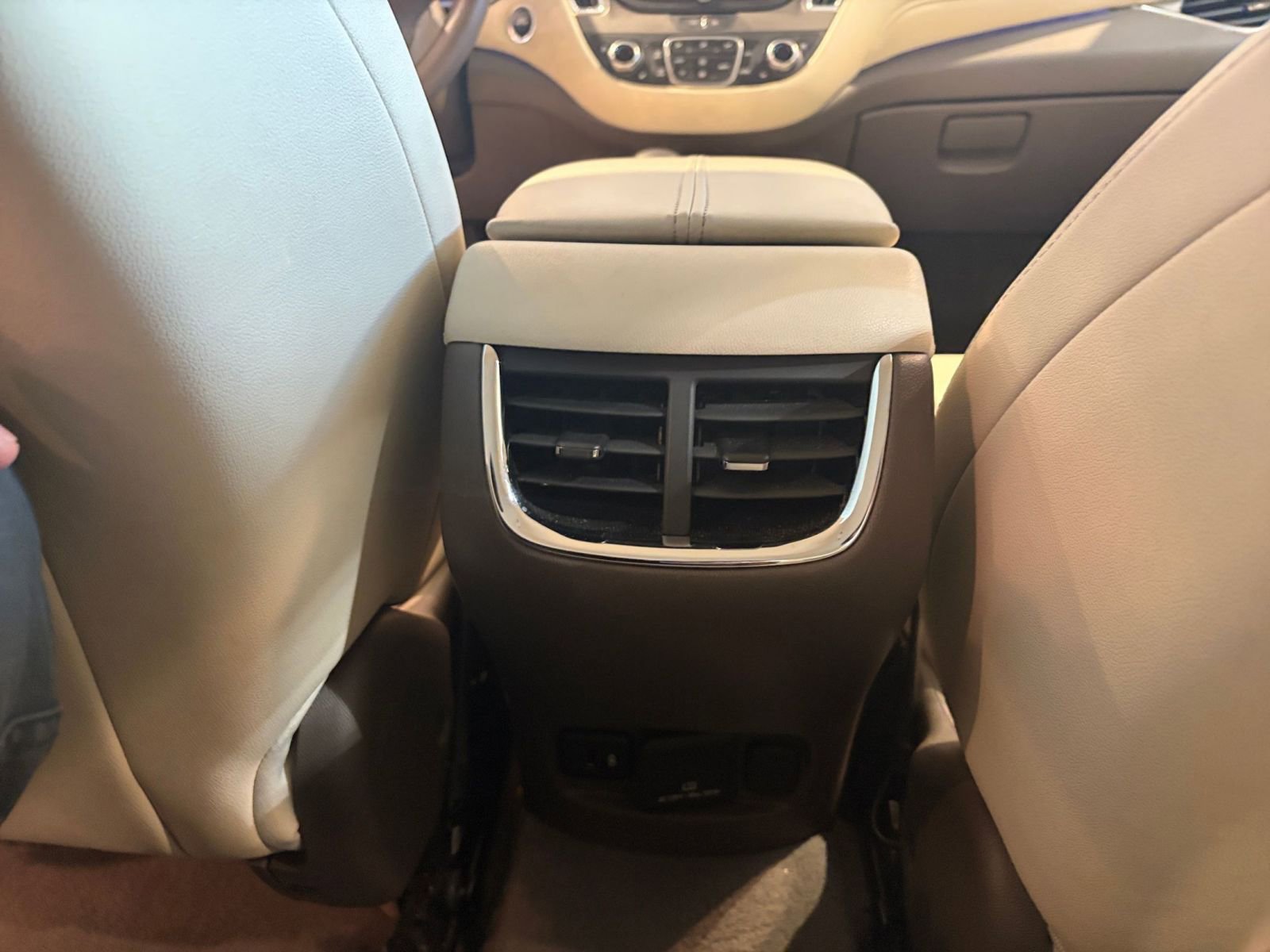 Used 2024 Chevrolet Malibu LT image 24