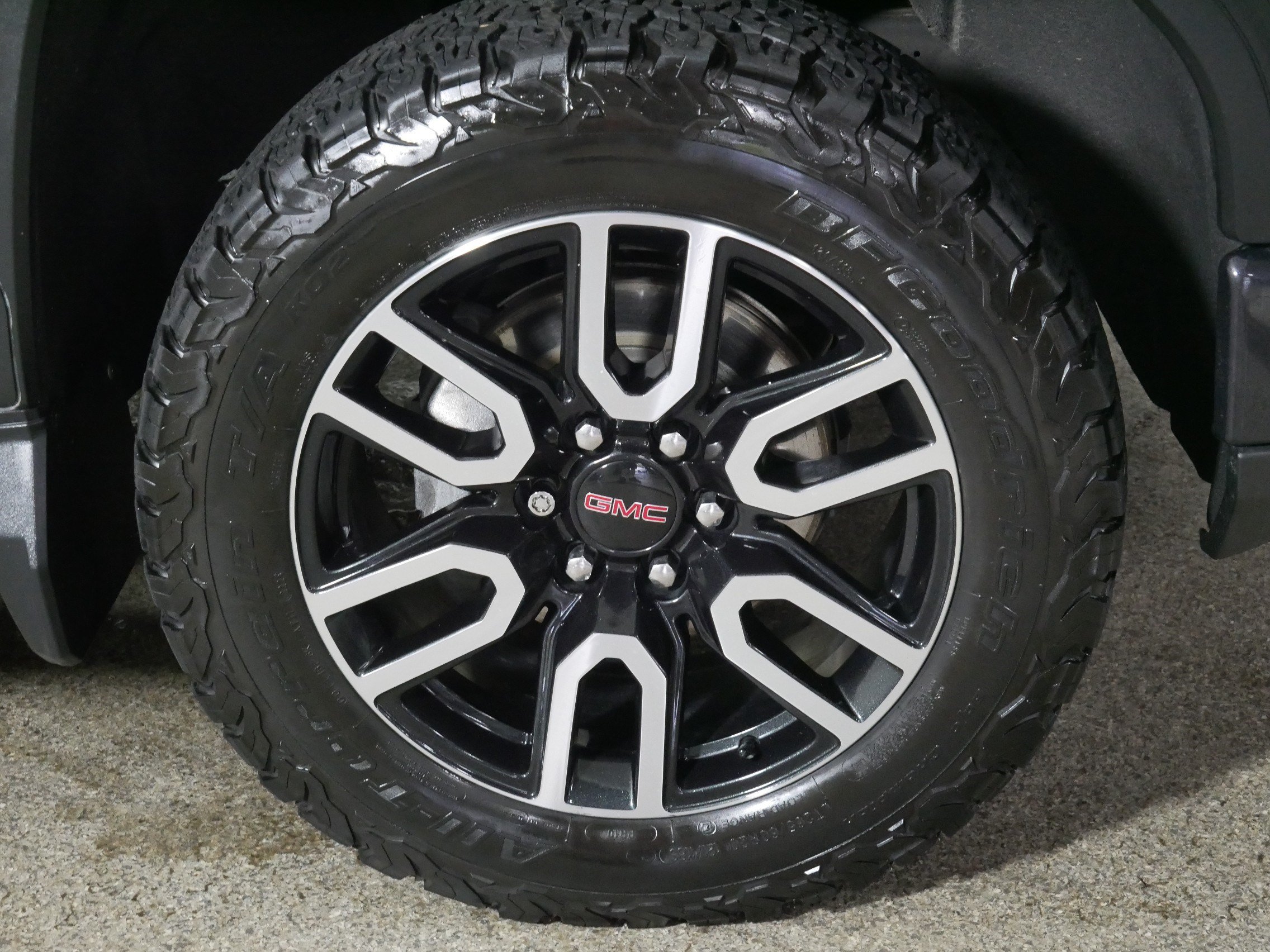 Used 2022 GMC Sierra 1500 AT4 w/ AT4 Premium Package AWD/4WD image 15