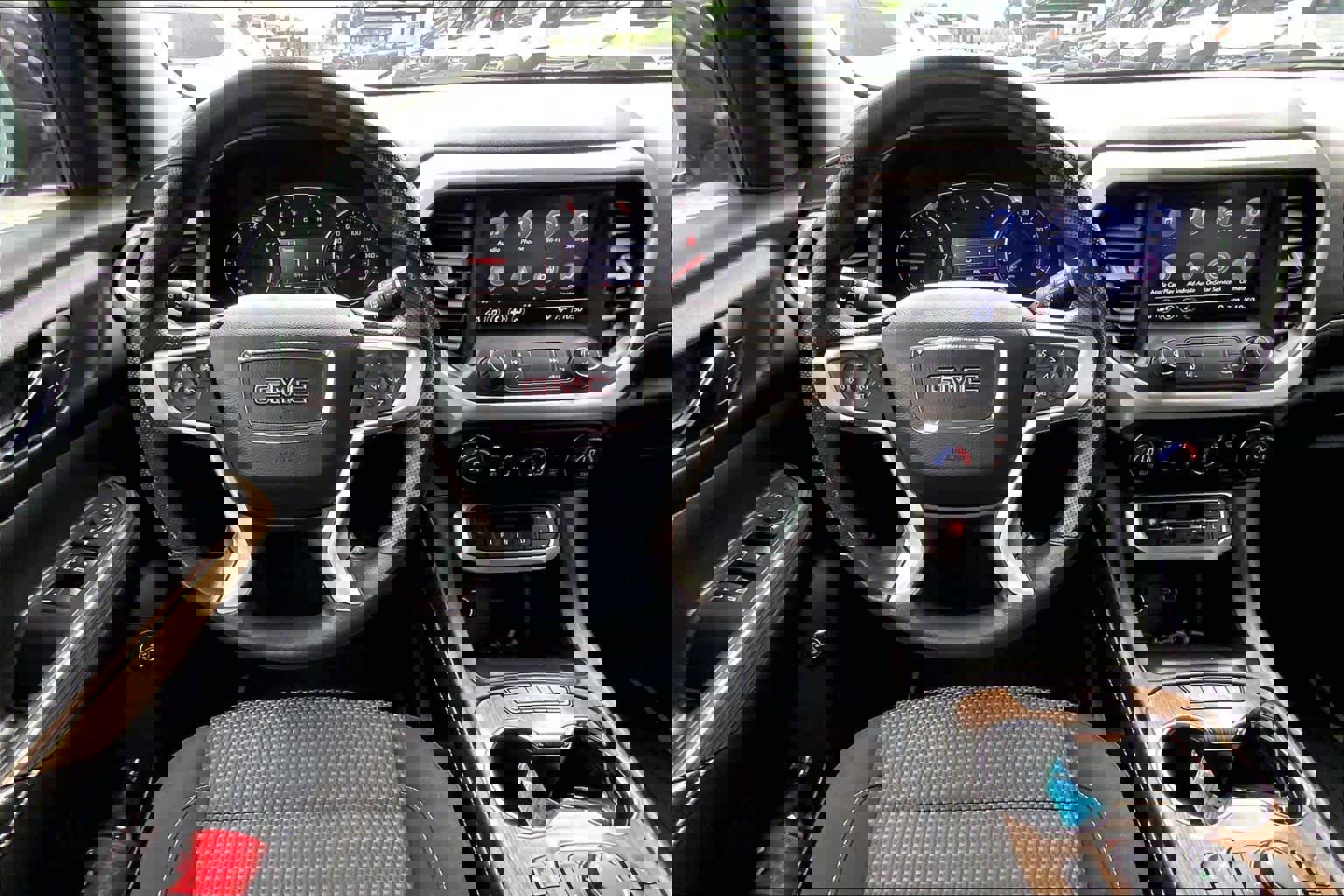 Used 2021 GMC Acadia SLE w/ Driver Convenience Package FWD image 6