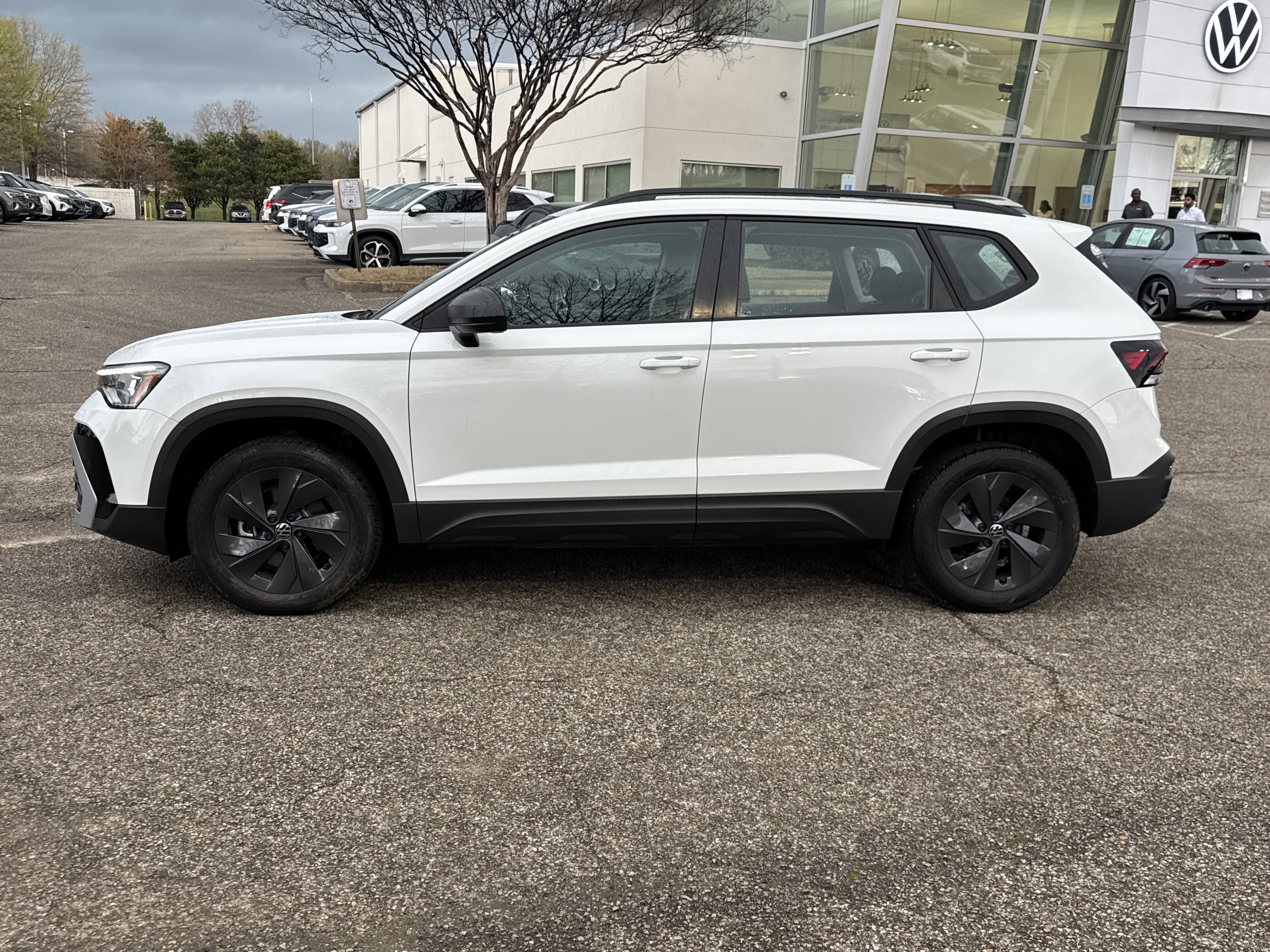 Certified 2025 Volkswagen Taos S image 2