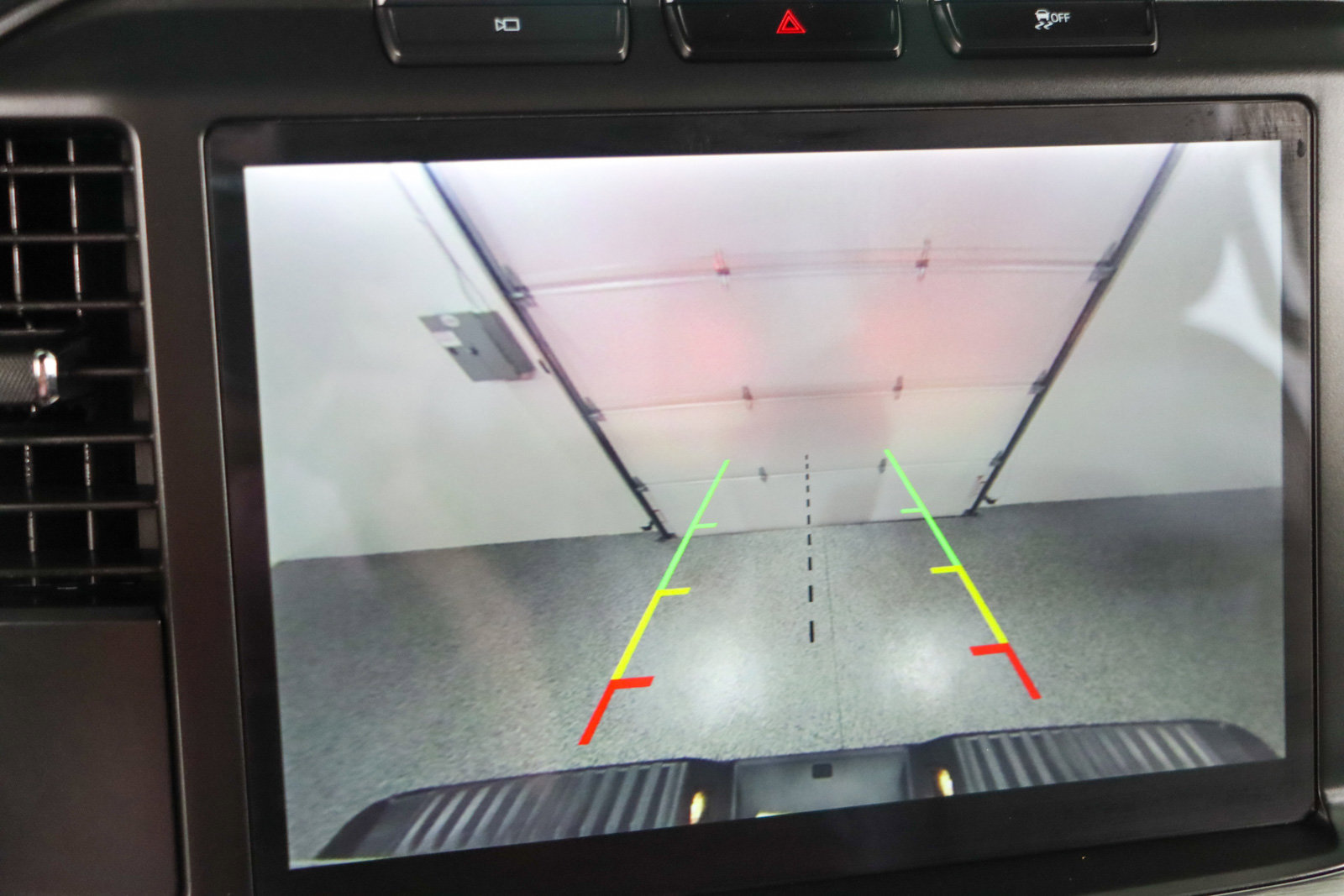 Used 2023 Ford F150 Lariat image 21