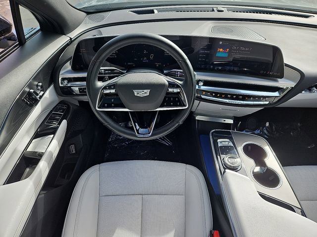Used 2024 Cadillac Lyriq Sport AWD/4WD image 13