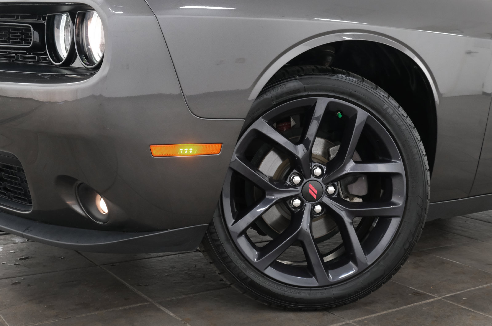 Used 2021 Dodge Challenger SXT RWD image 2