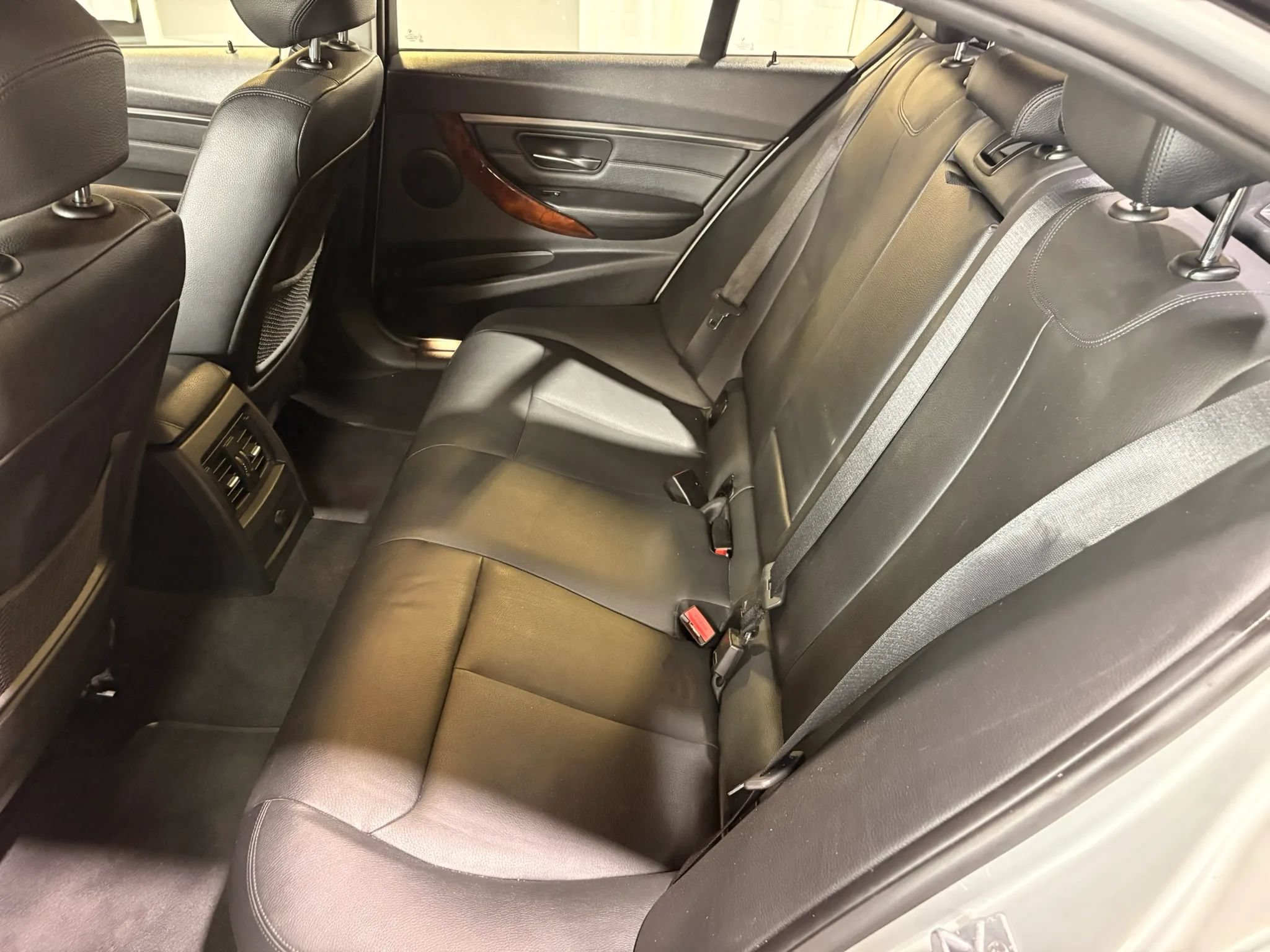 Used 2014 BMW 328i xDrive Sedan AWD/4WD image 11
