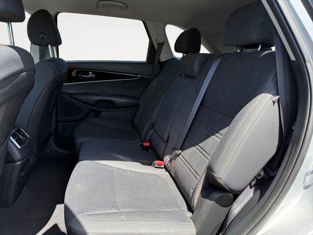 Used 2020 Kia Sorento AWD V6 image 13