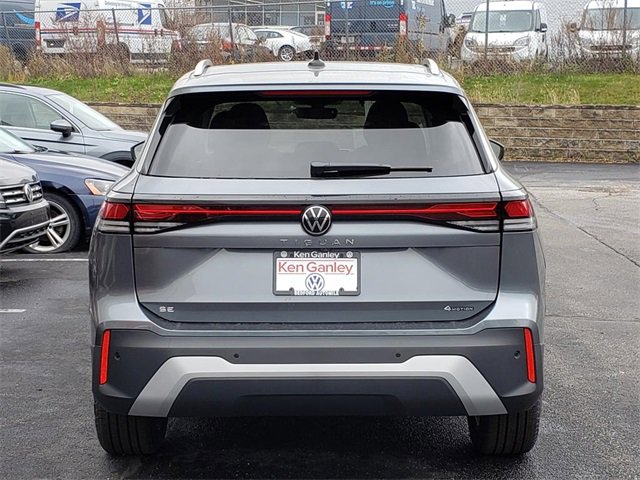 New 2025 Volkswagen Tiguan SE image 4