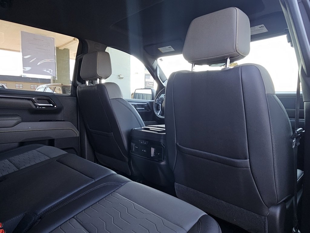 Used 2024 Chevrolet Silverado 1500 ZR2 w/ Technology Package image 16