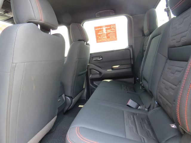 Used 2025 Nissan Frontier PRO-4X AWD/4WD image 14
