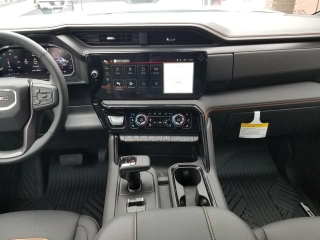 New 2026 GMC Sierra 1500 AT4 w/ AT4 Premium Package AWD/4WD image 8