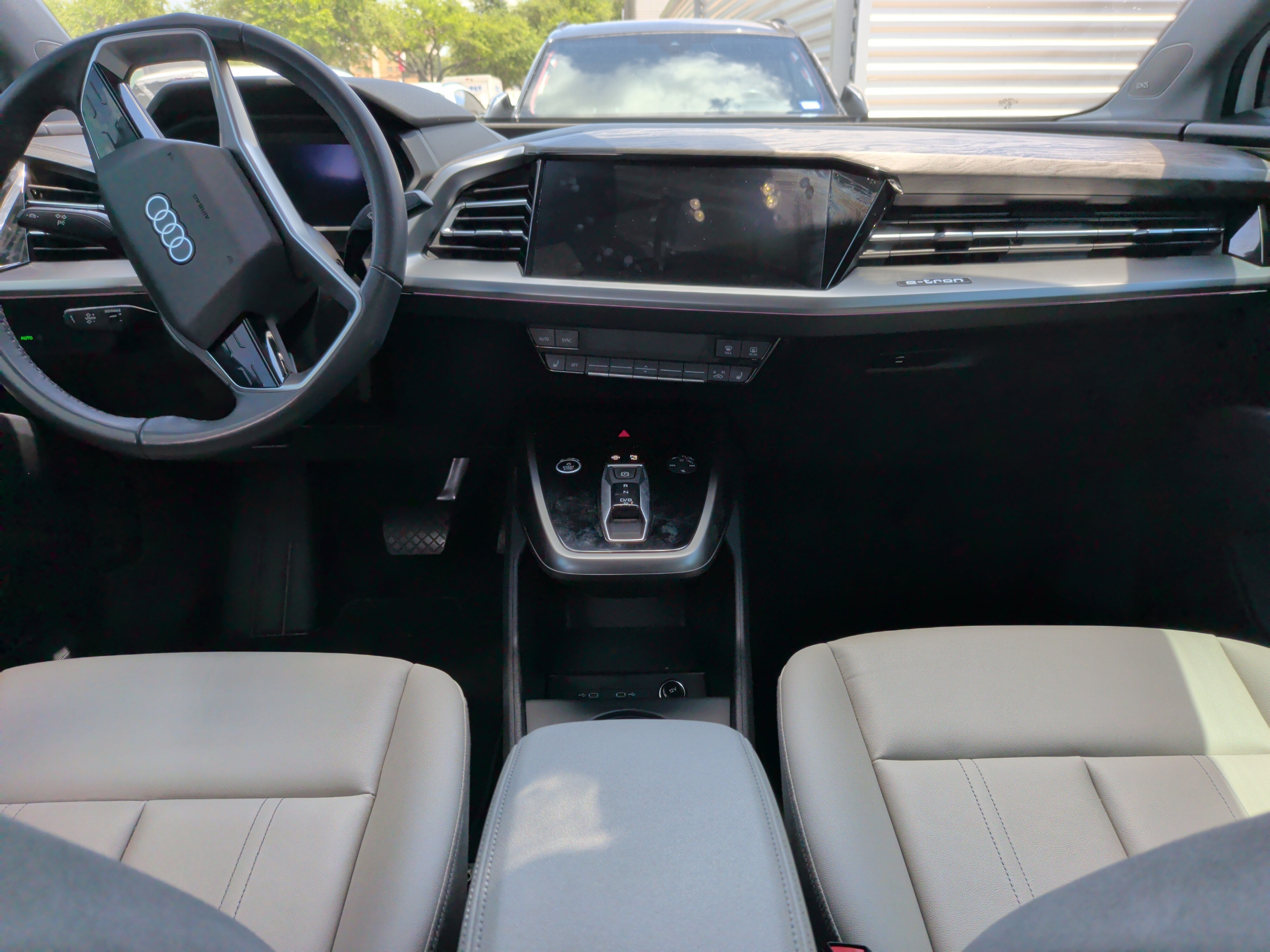Certified 2024 Audi Q4 e-tron Premium Plus AWD/4WD image 30