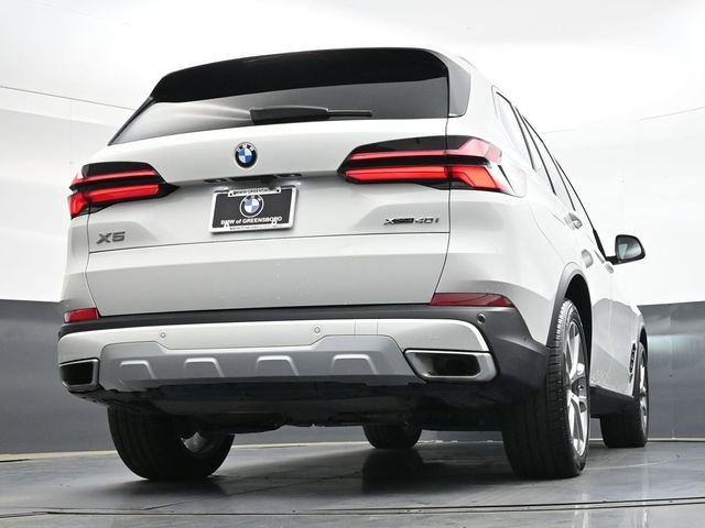 Used 2025 BMW X5 xDrive40i AWD/4WD image 33