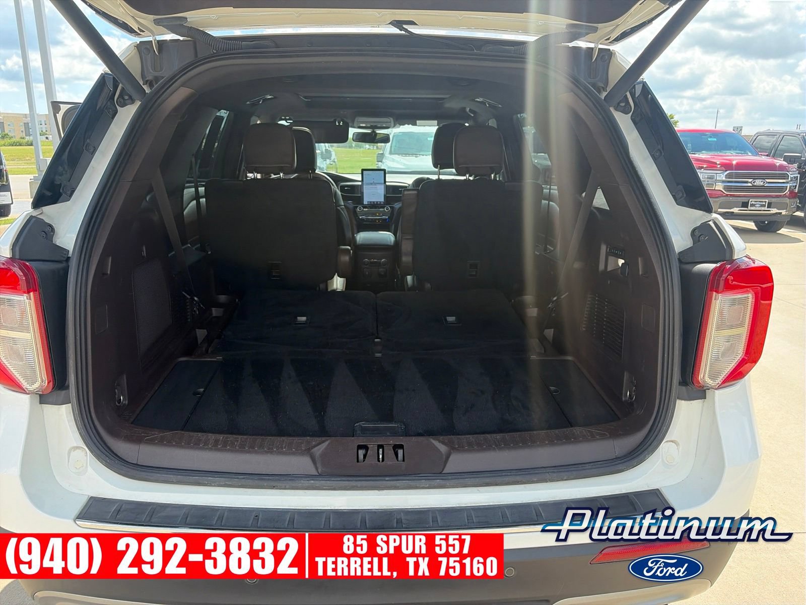 Certified 2022 Ford Explorer King Ranch w/ Technology Package AWD/4WD image 23