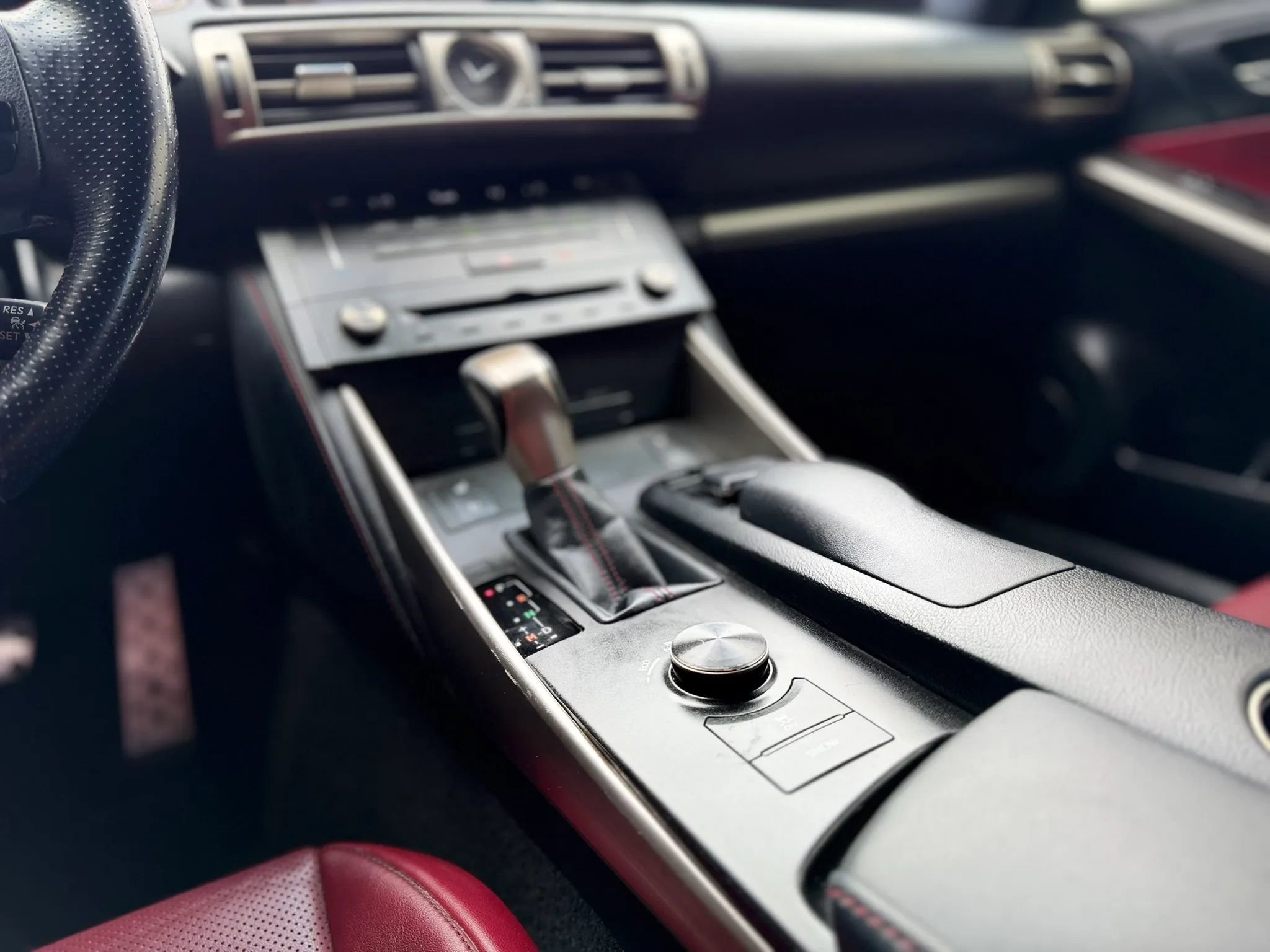 Used 2016 Lexus IS 200t w/ F Sport Package RWD image 28