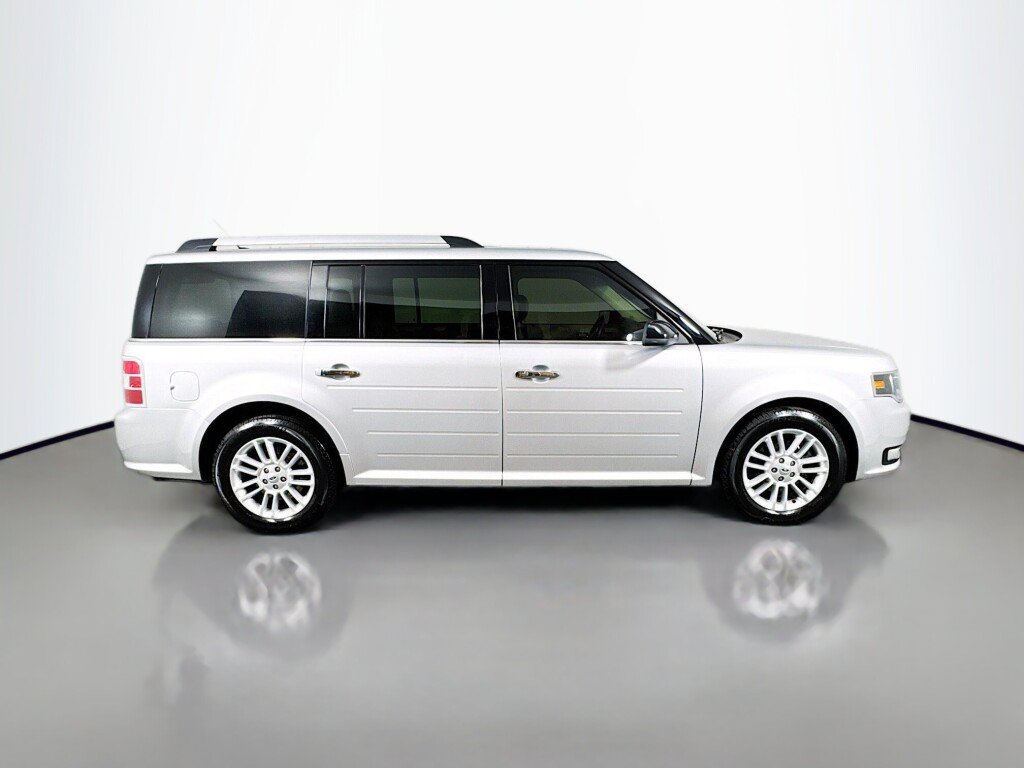 Used 2019 Ford Flex SEL w/ Equipment Group 202A AWD/4WD image 6