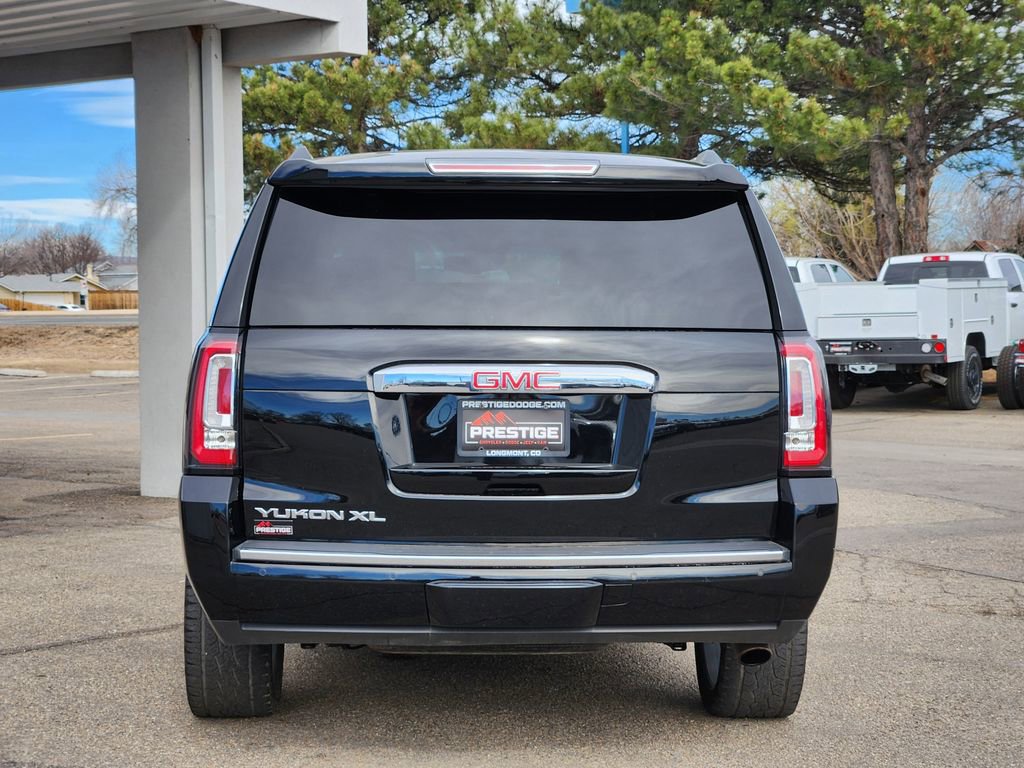 Used 2020 GMC Yukon XL Denali w/ Denali Premium Package image 13