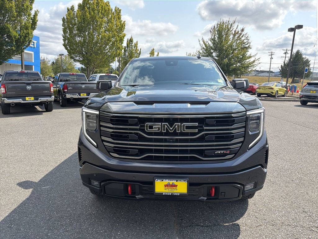 Certified 2024 GMC Sierra 1500 AT4 w/ Technology Package AWD/4WD image 4