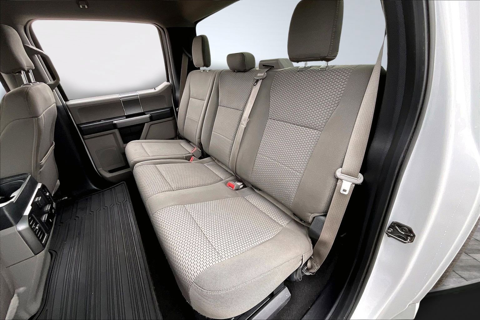 Used 2019 Ford F250 XLT w/ XLT Premium Package image 26