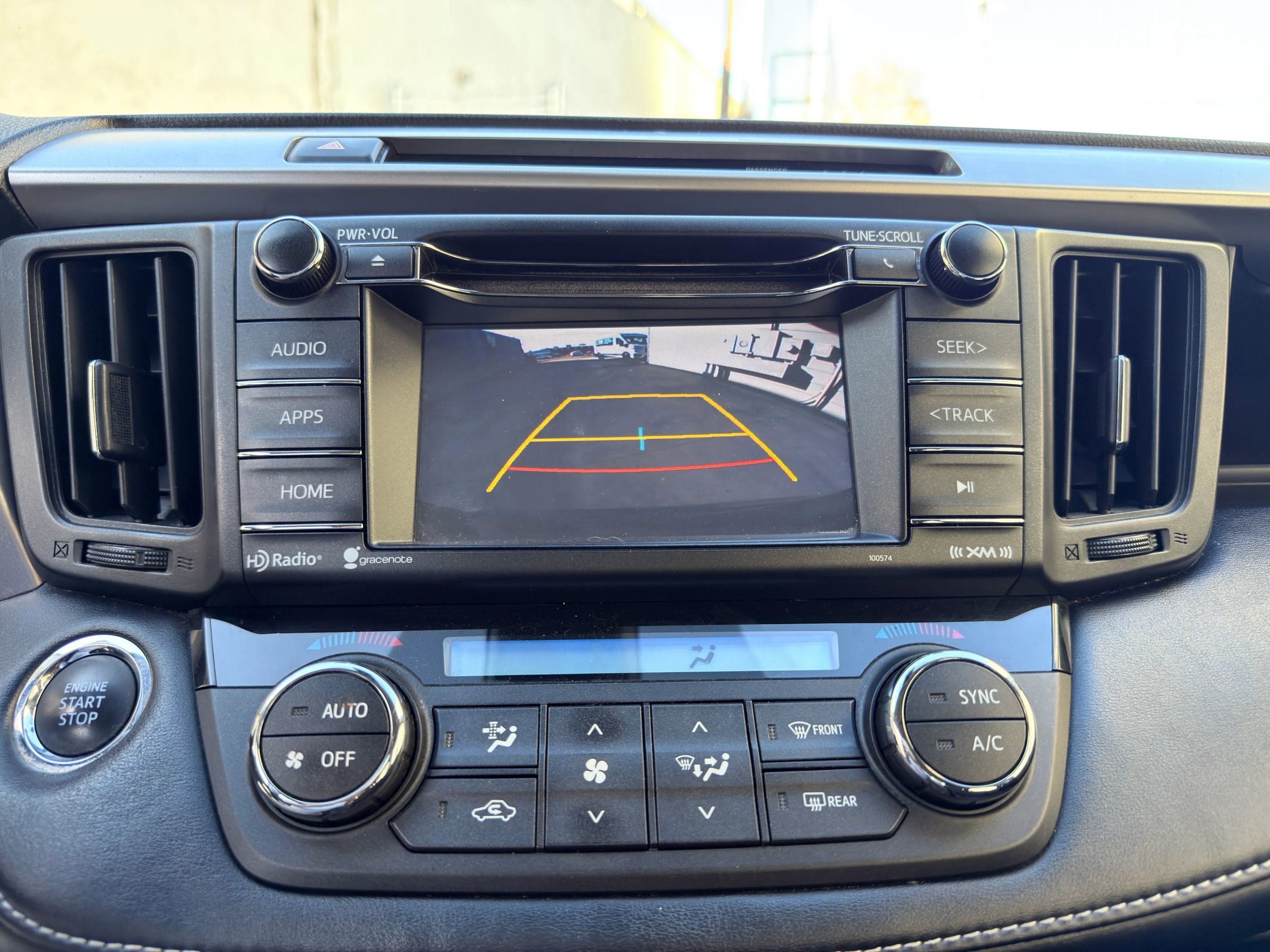 Used 2018 Toyota RAV4 XLE image 14