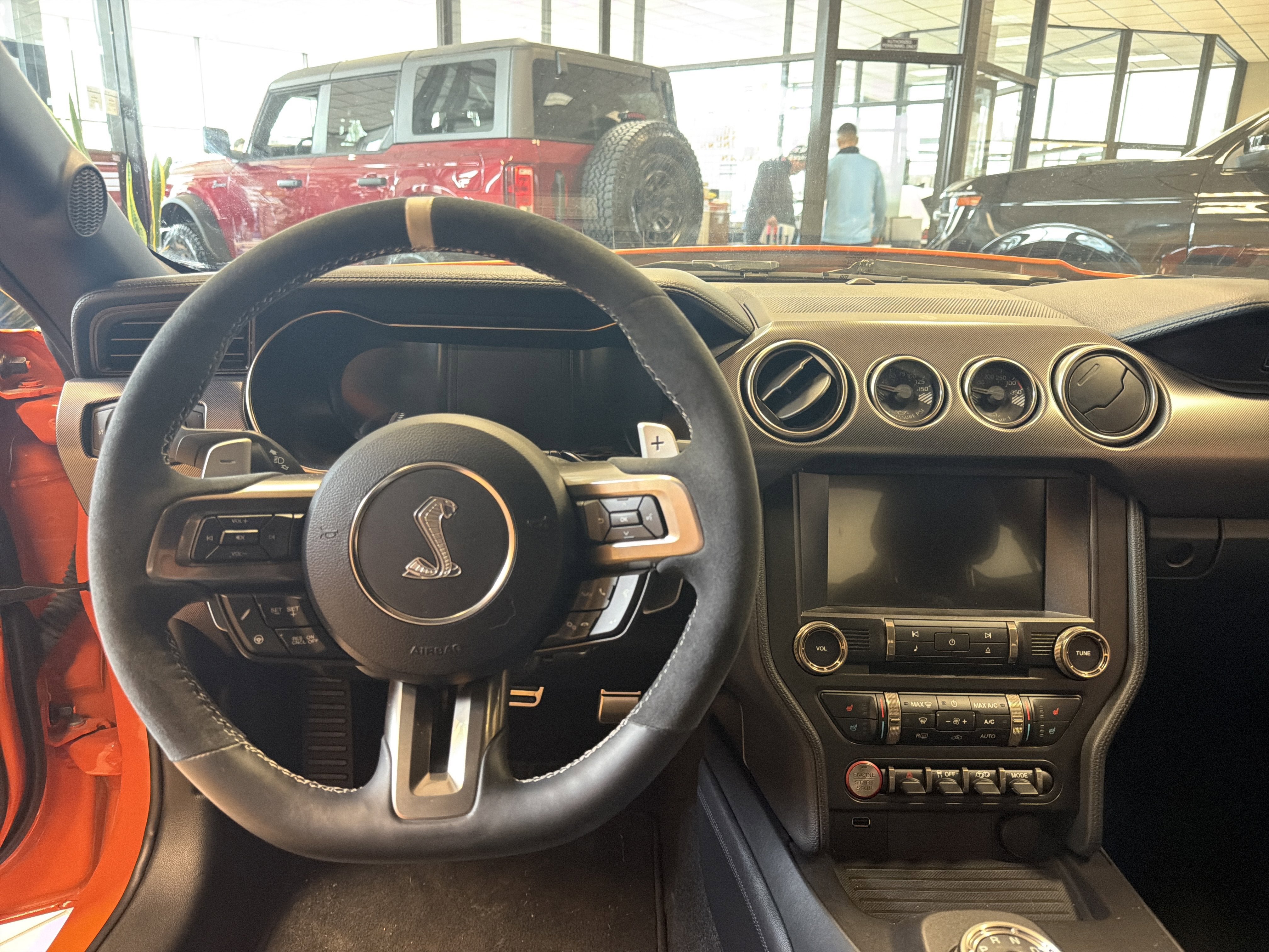 Used 2020 Ford Mustang Shelby GT500 w/ Technology Package RWD image 17