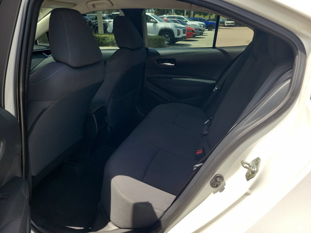 Used 2020 Toyota Corolla LE FWD image 10