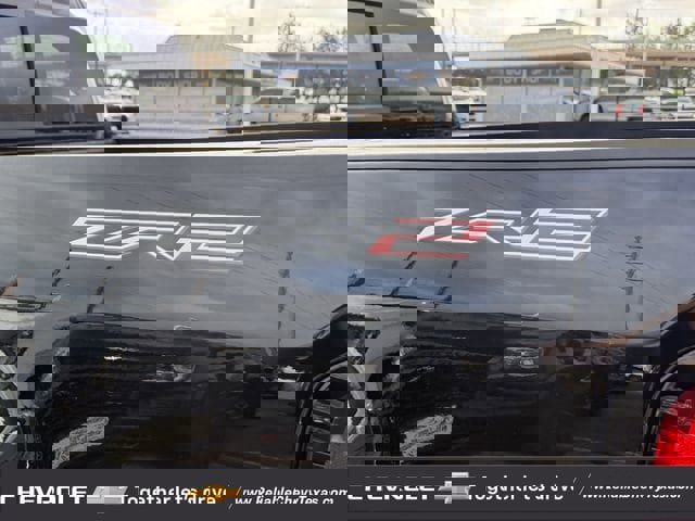 Used 2022 Chevrolet Colorado ZR2 image 10