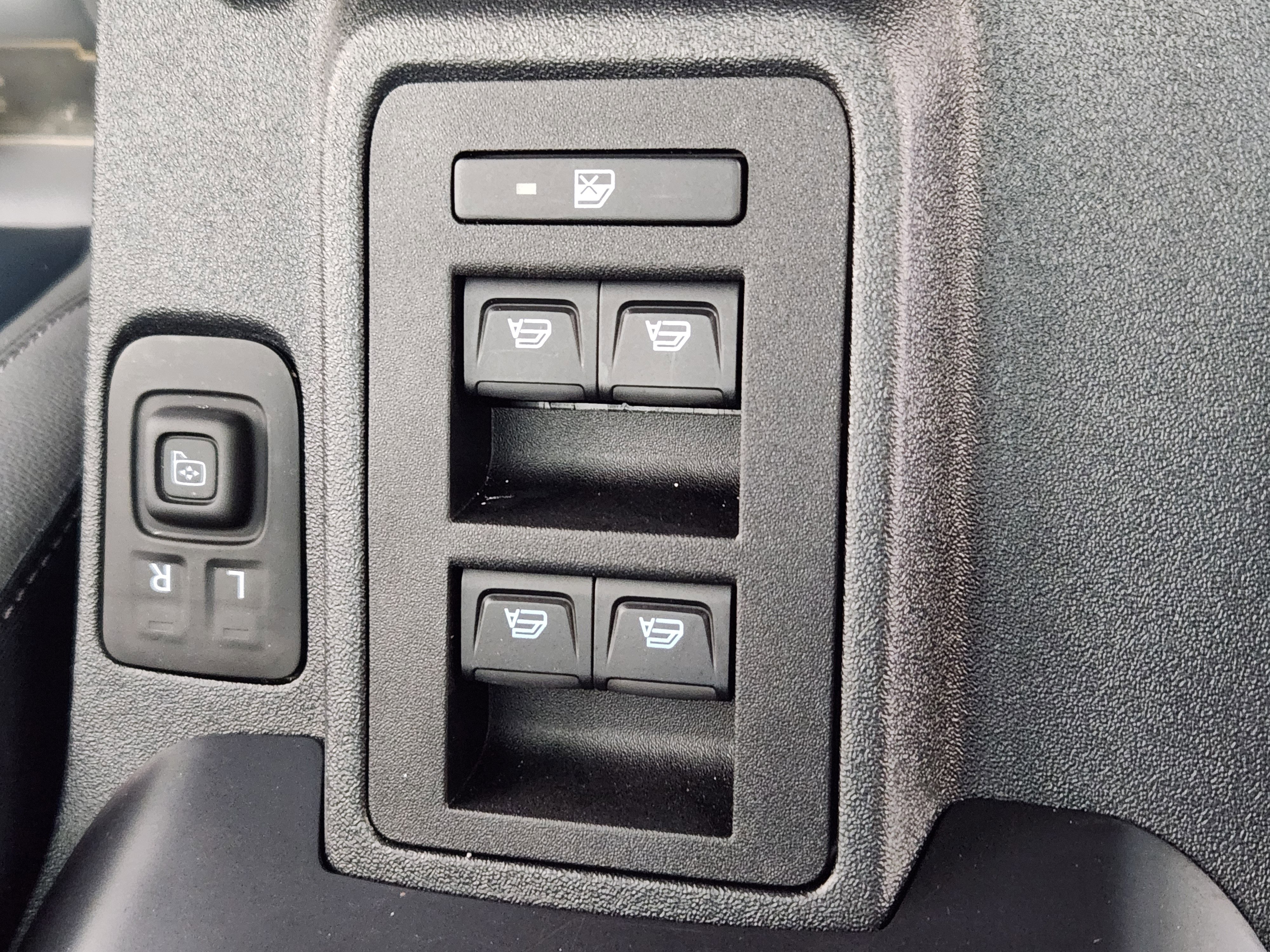 Certified 2024 Ford Bronco Outer Banks image 17